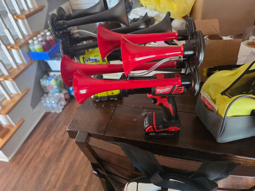 Milwaukee-Powered Quad-Trumpet Air Horn System